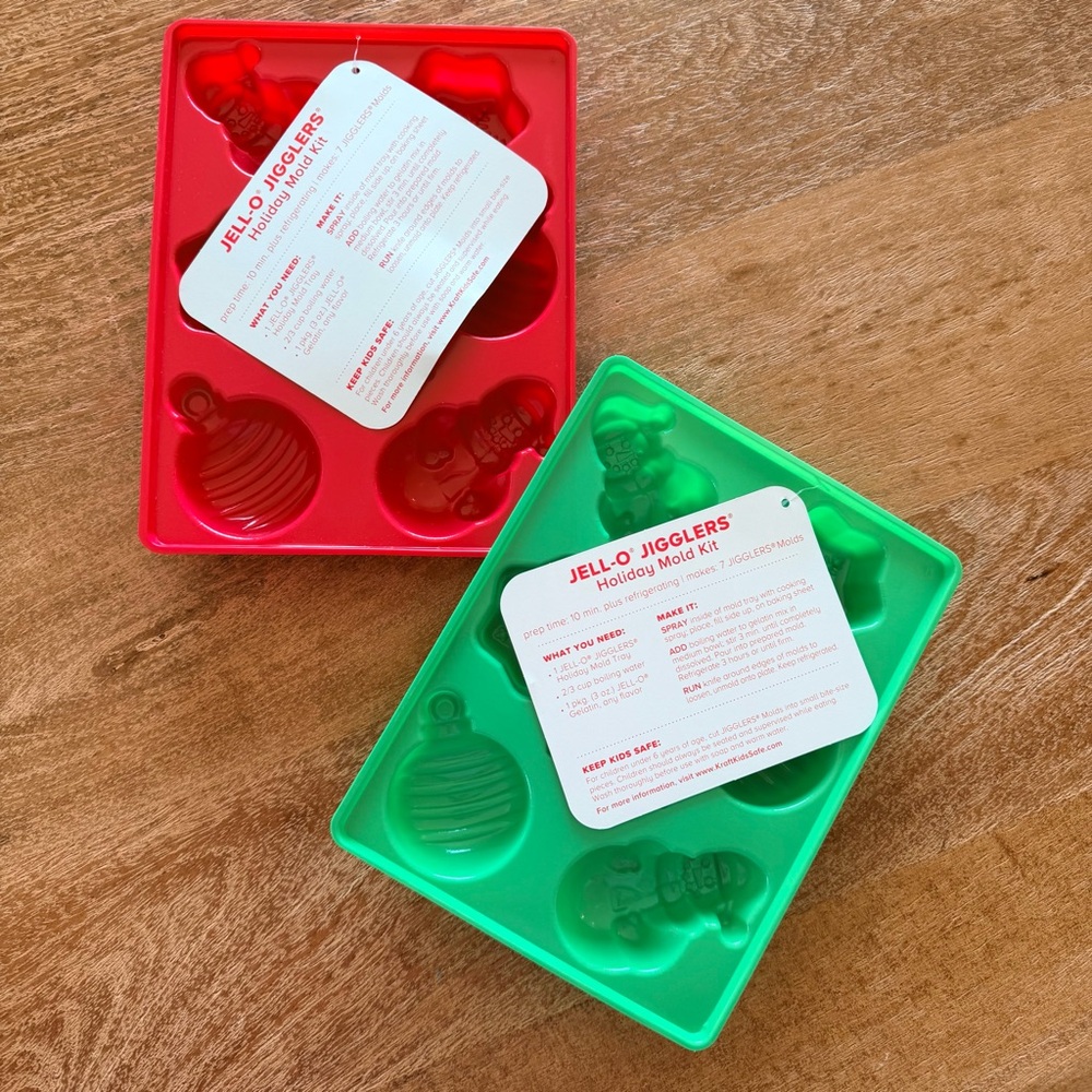 Jello Christmas Molds. Plastic. New. Set of 2
